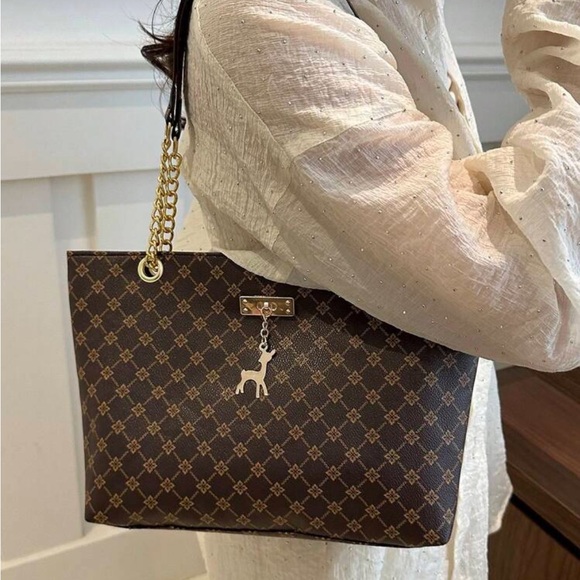 ⚠️Clearance Patterned Chain Shoulder Tote Bag Elegant Brown Gold Accent - Picture 4 of 9